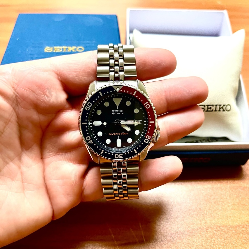 Seiko SKX009K1 Automatic Dive Watch - Discontinued